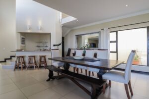 Villa mit Meerblick zu verkaufen in Plettenberg Bay